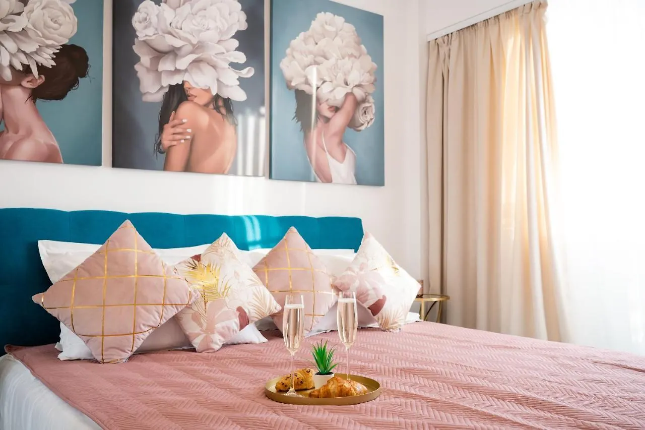 בוקרשט Artsy Riverside Suite - 1Br Amazing Central Apartment 0*,